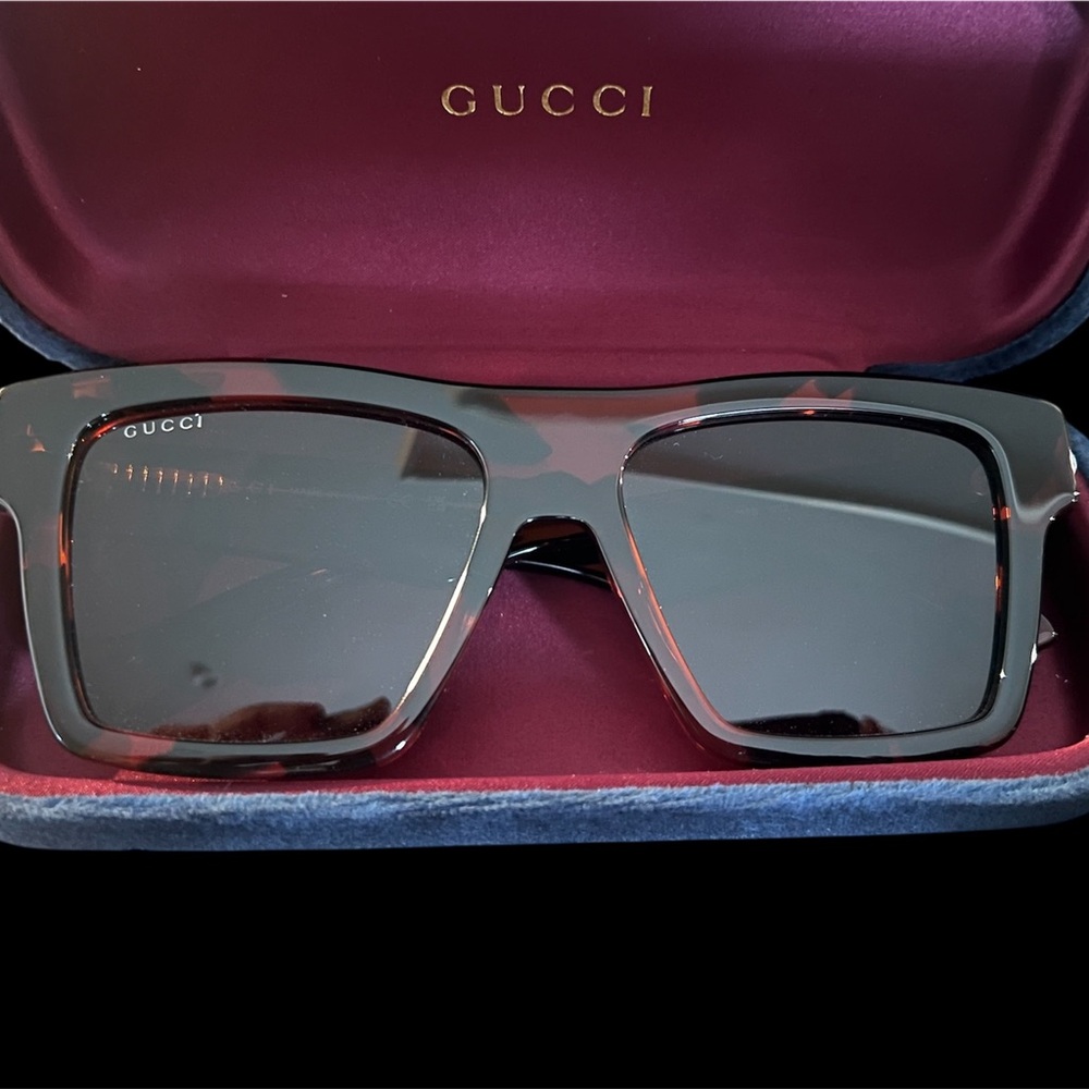 GUCCI Tortoise Frame Square Sunglasses - image 2